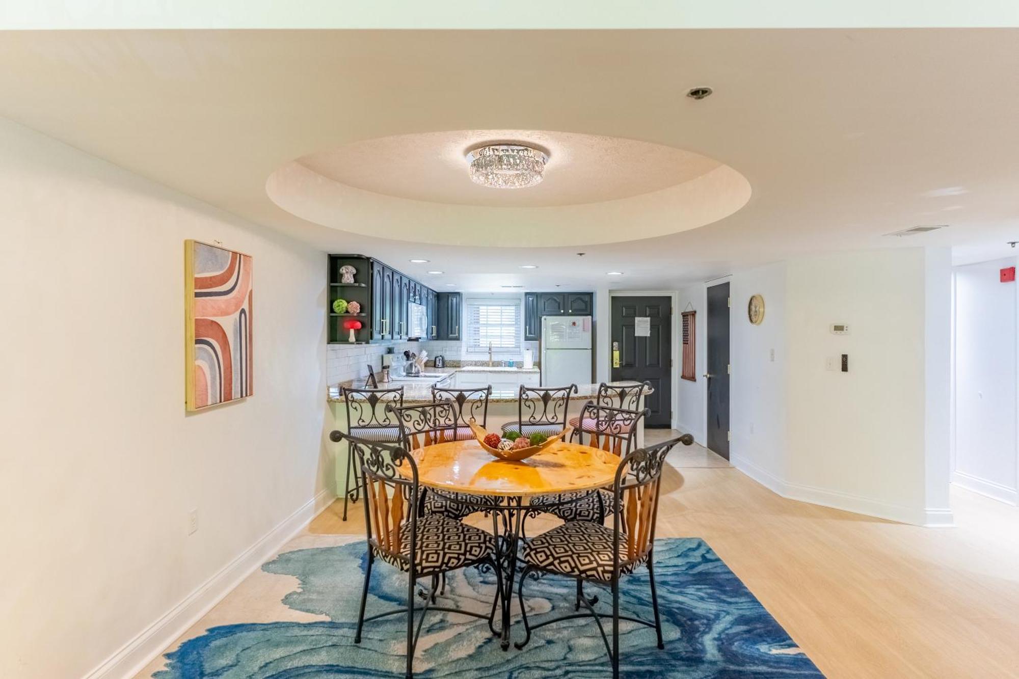 Luxurious Condo, Pool, Fireplace, Hiking Gatlinburg Bagian luar foto