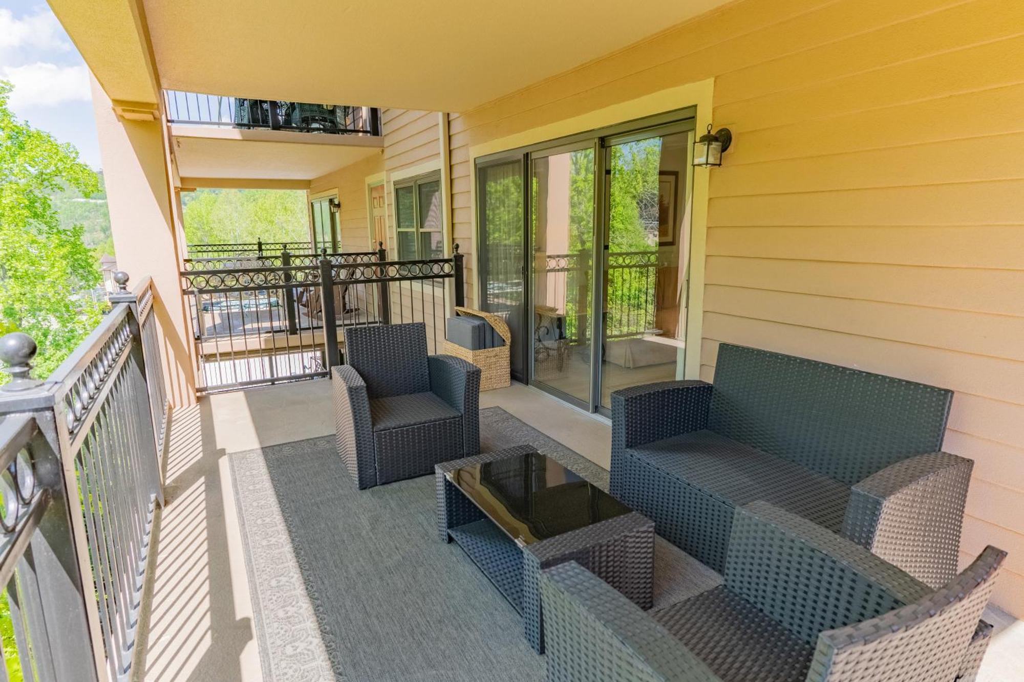 Luxurious Condo, Pool, Fireplace, Hiking Gatlinburg Bagian luar foto